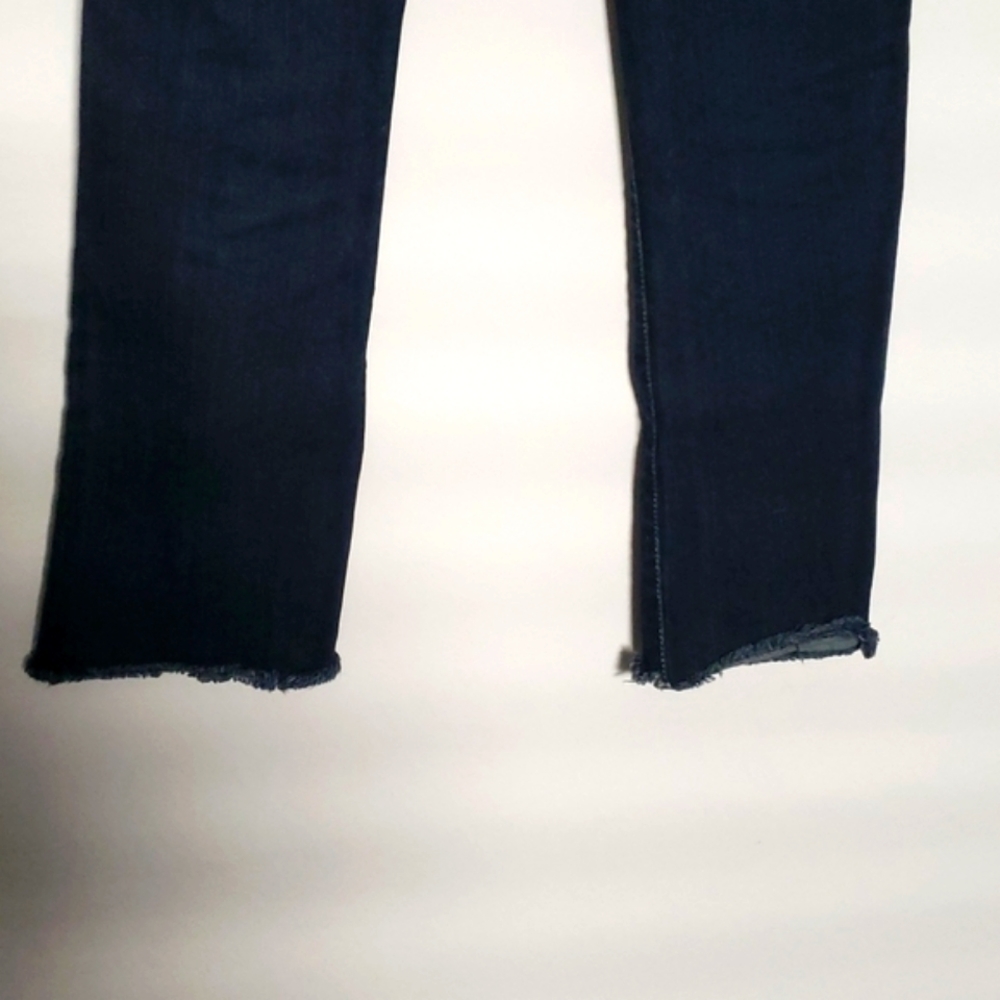 GUESS Jeans - Picture 3 of 5